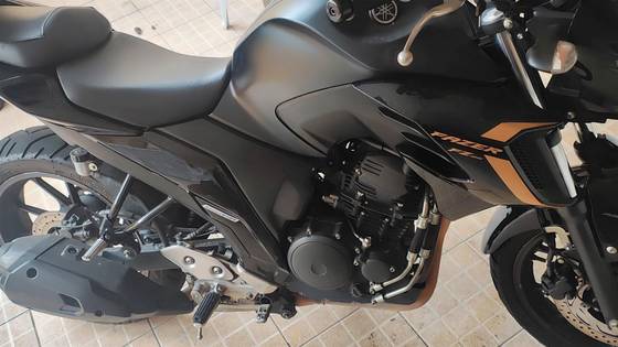 YAMAHA FZ25 FAZER ABS 
